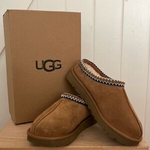 UGG ~ Tasman Slipper Shoe